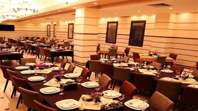 هتل قصر جهان نطنز  هتل قصر جهان نطنز